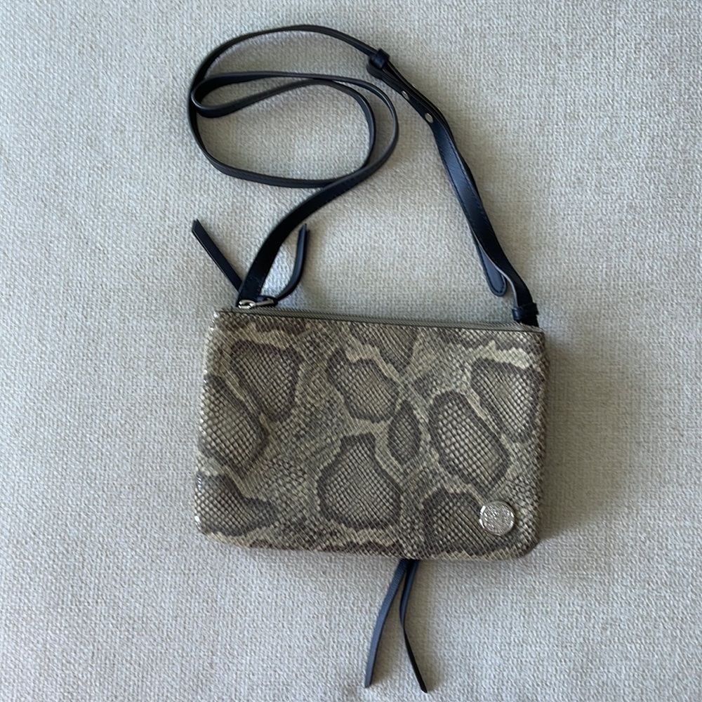 VINCE CAMUTO - Snake Print Crossbody Bag